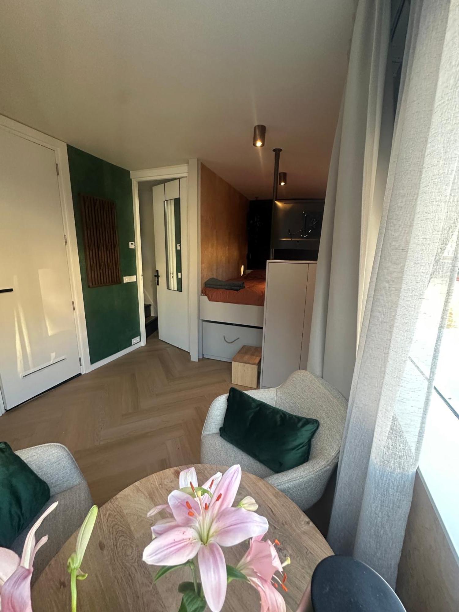Houseboat Bnb The Floating Nest Άμστερνταμ Εξωτερικό φωτογραφία